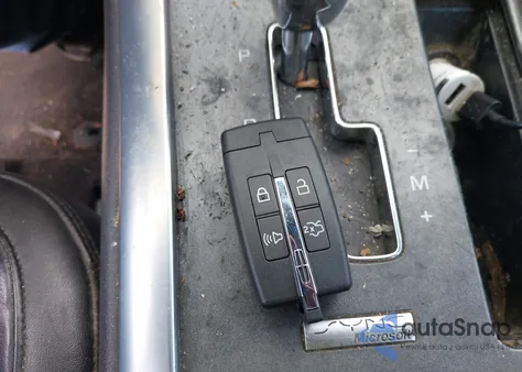 2009 Lincoln Mks z USA, uszkodzony, nr VIN 1LNHM93R59G605878